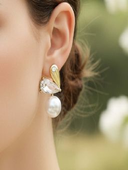 JEWELZ - White Pearl Western Pair Of Earrings