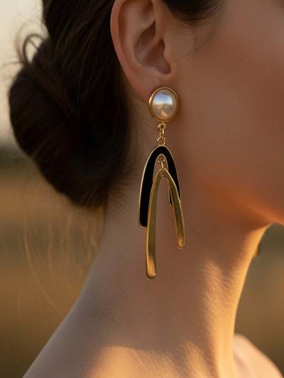 White Pearl Western Pair Of Earrings