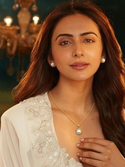 Accessher - White Pearl Traditional Jewellery Set