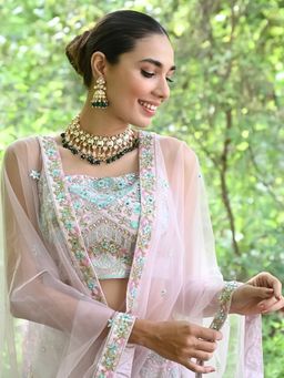 Odette - Green Stones Traditional Jewellery Set