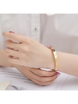 TAAHIRA JEWELLERY - White Stones Traditional Bracelet