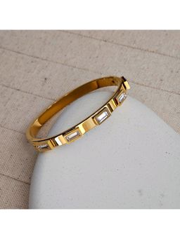 TAAHIRA JEWELLERY - White Stones Traditional Bracelet
