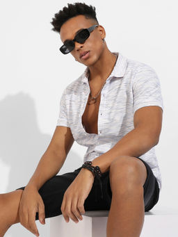 Campus Sutra - Mens White Honeycomb Knit Shirt