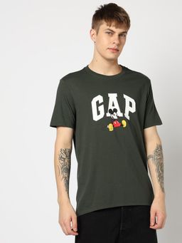 GAP - Men Green Graphic Crew Neck T-Shirt