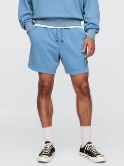 GAP - Men Oversized Mid-Rise Logo Shorts