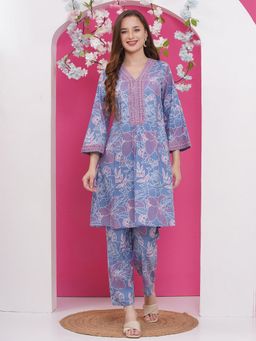 BHAMA COUTURE - Blue Viscose Rayon V-Neck Floral Co-Ord Set