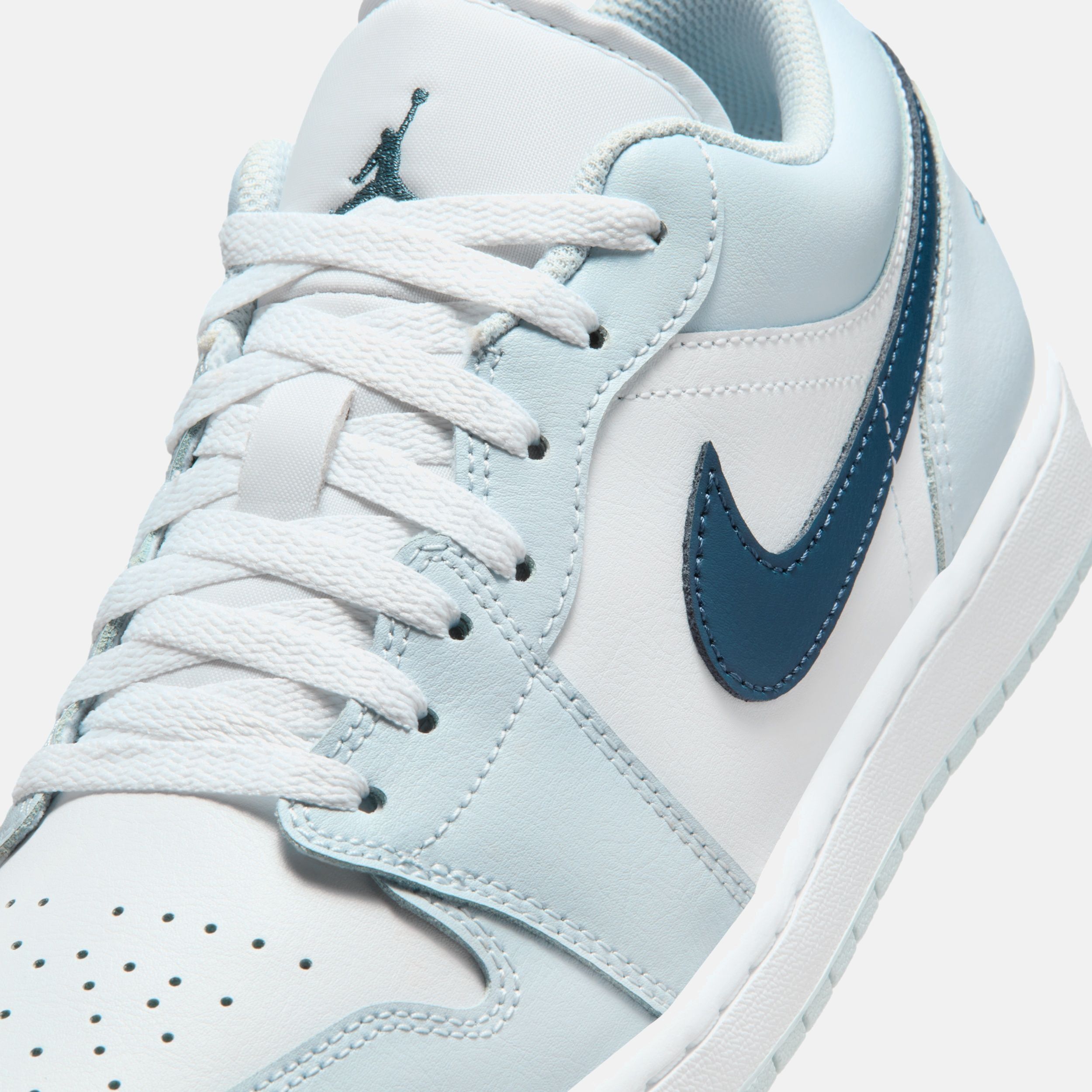 Buy Air Jordan 1 Low Men's Shoes Online | Nike India