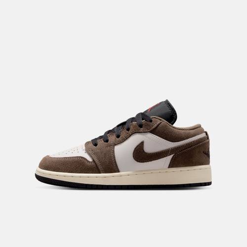 Nike Air Jordan 1 Low Older Kids' Shoes