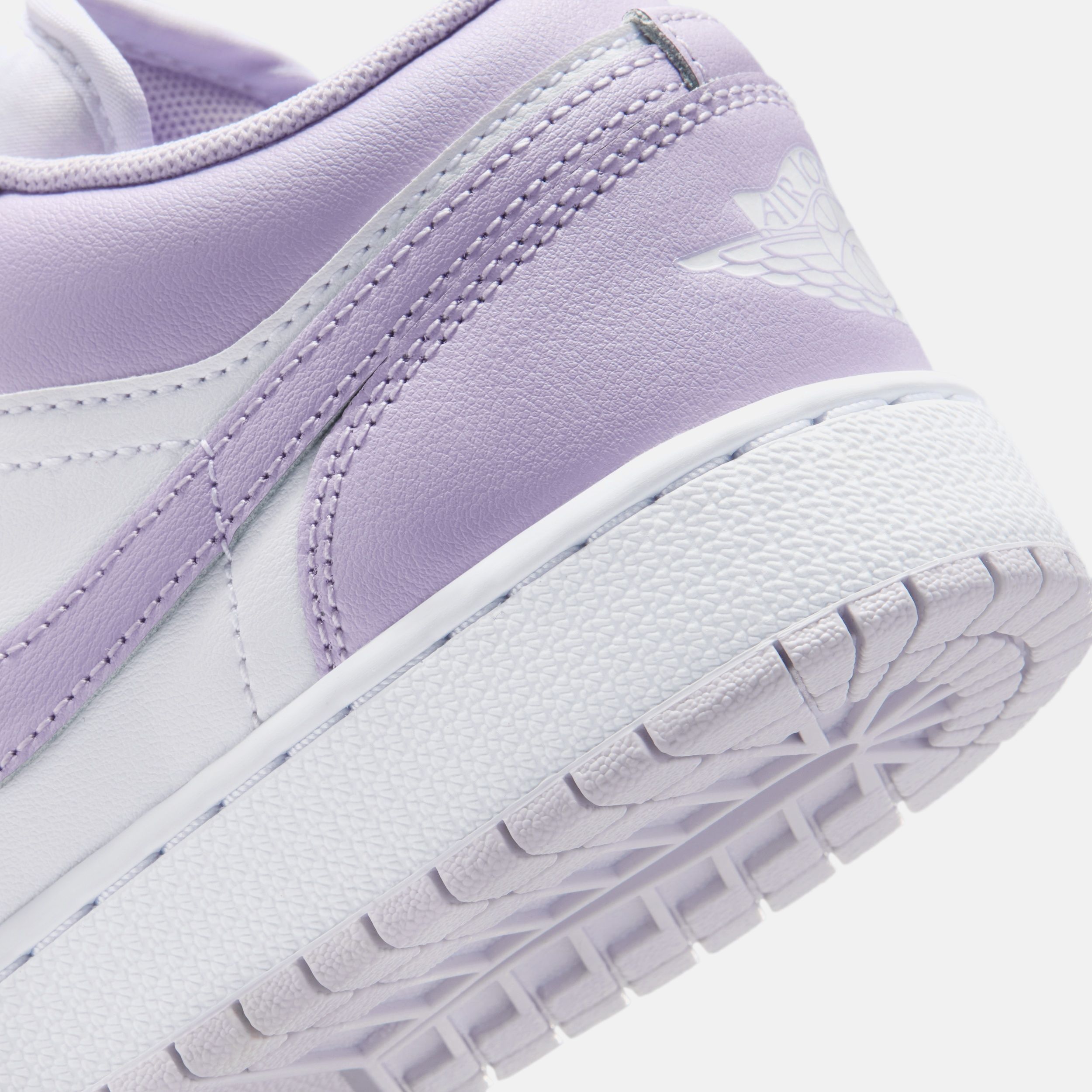 Buy Nike Air Jordan 1 Low Older Kids' Shoes Online | Nike India