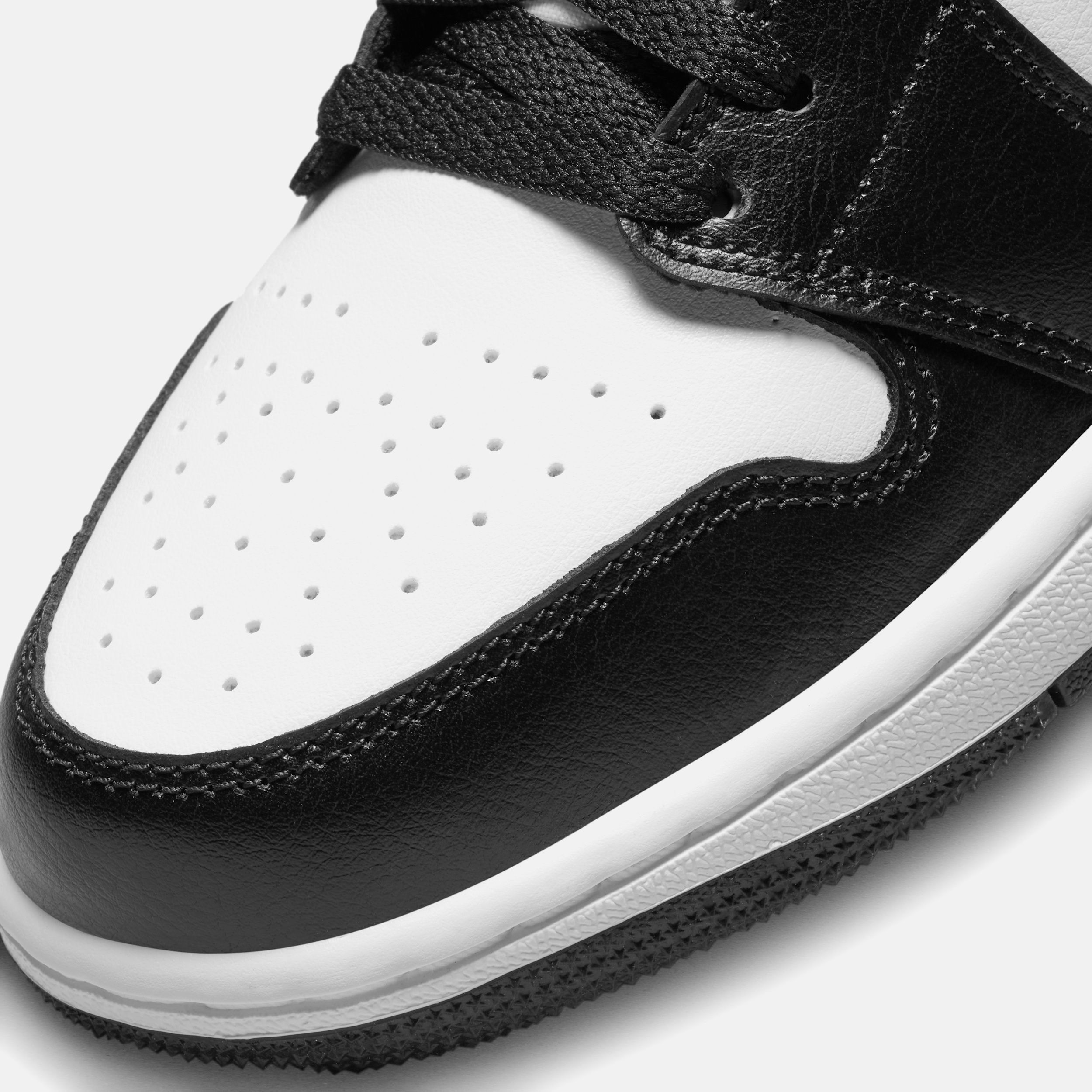 Buy Nike Air Jordan 1 Low Women's Shoes Online | Nike India