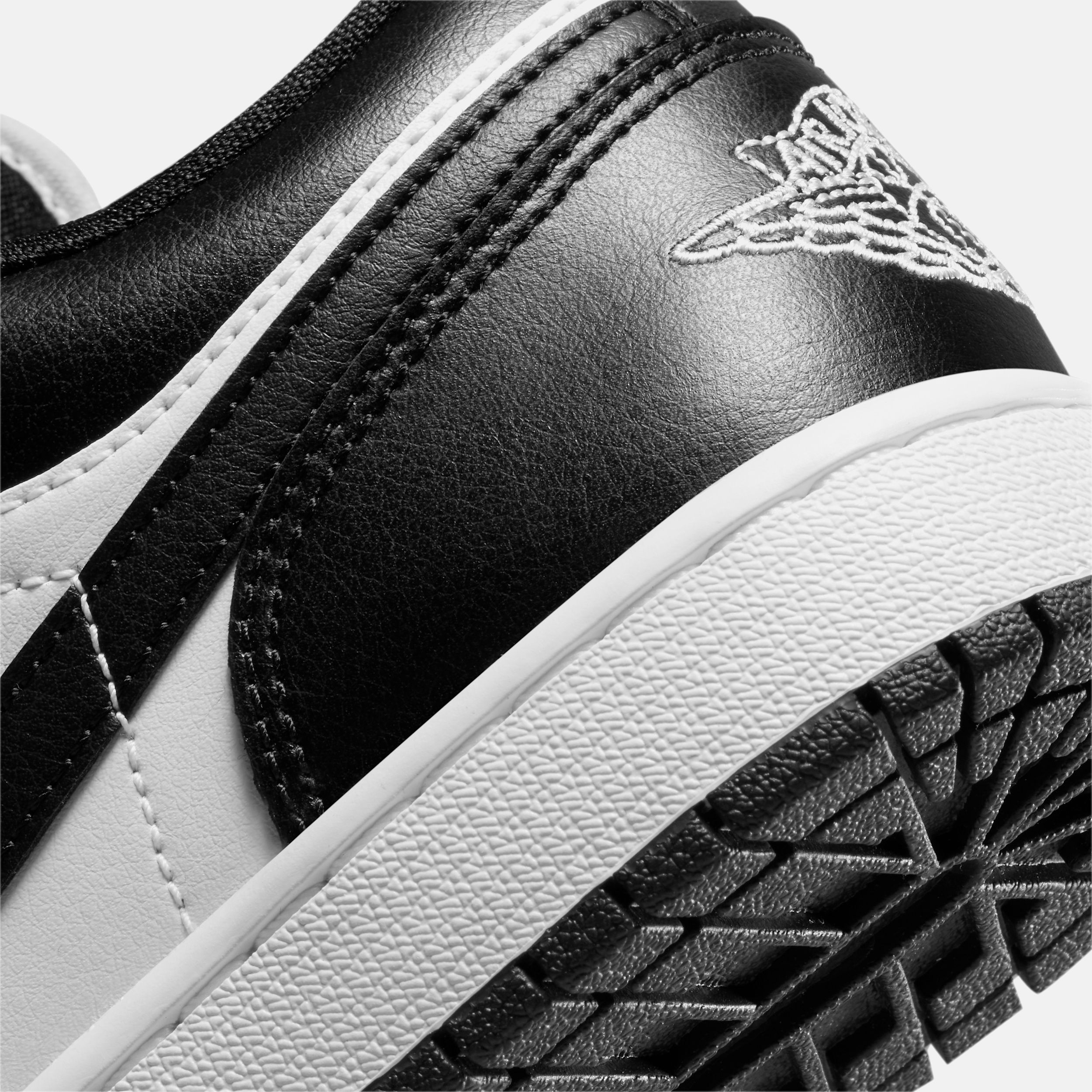 Buy Nike Air Jordan 1 Low Women's Shoes Online | Nike India