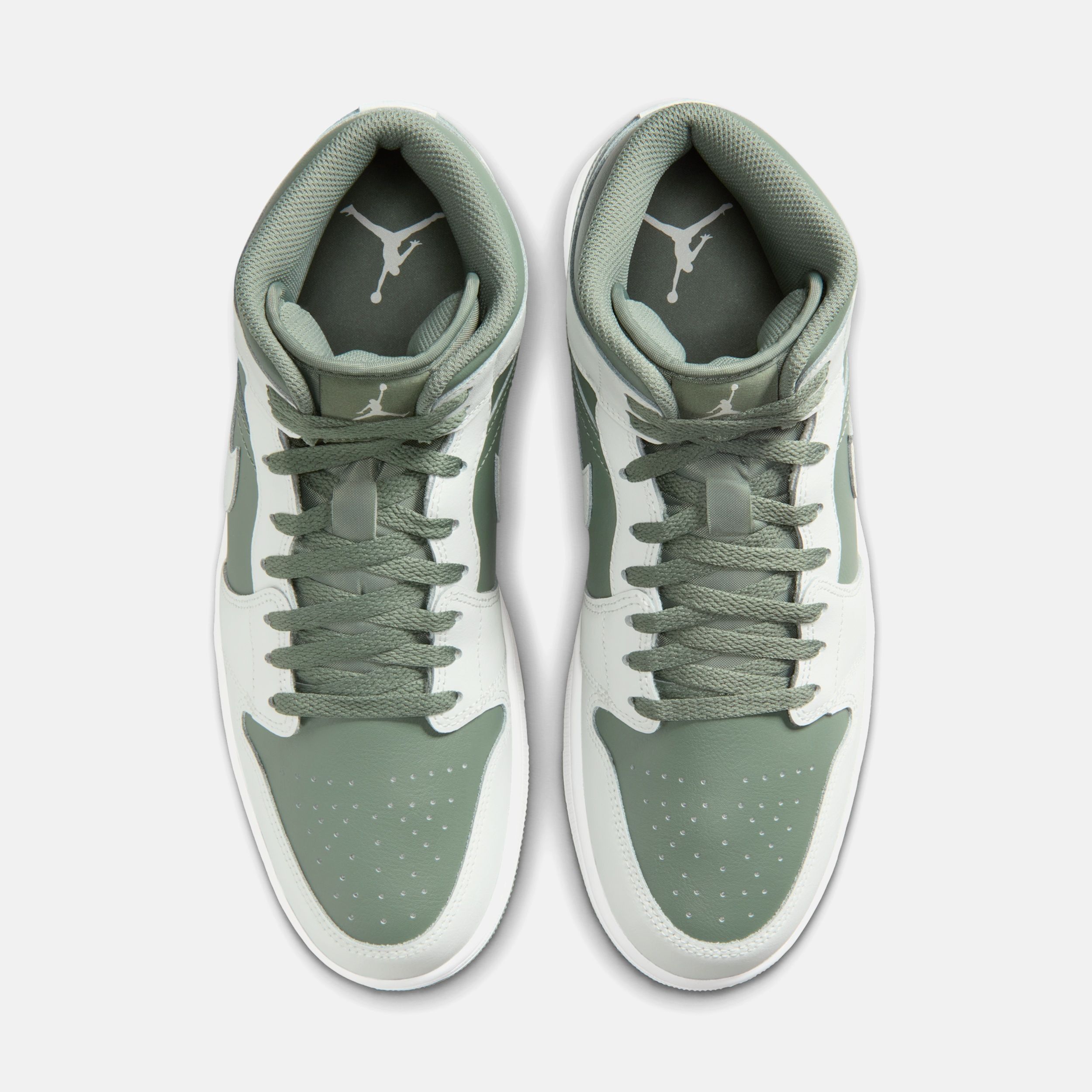 Buy Air Jordan 1 Mid Men's Shoes Online | Nike India
