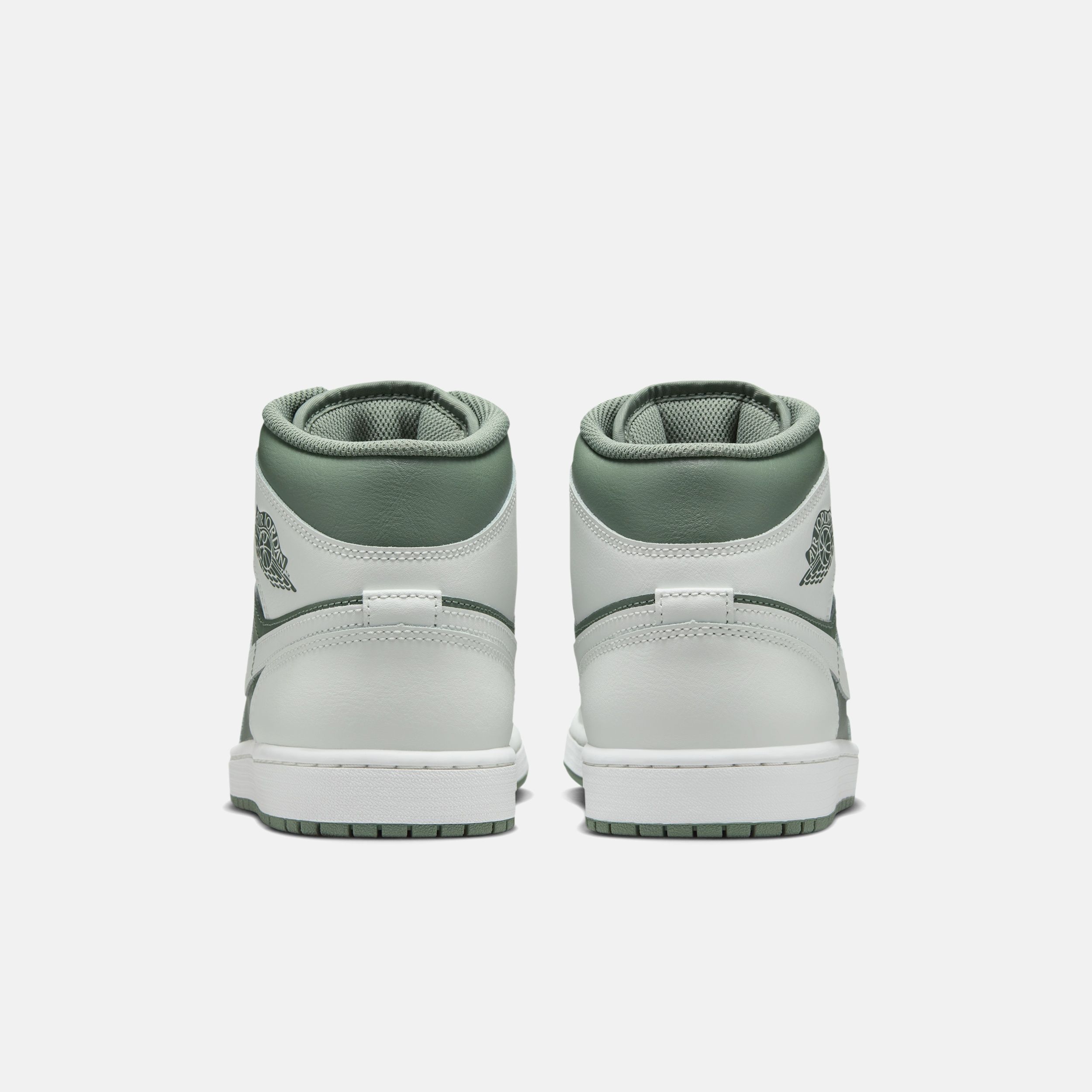 Buy Air Jordan 1 Mid Men's Shoes Online | Nike India