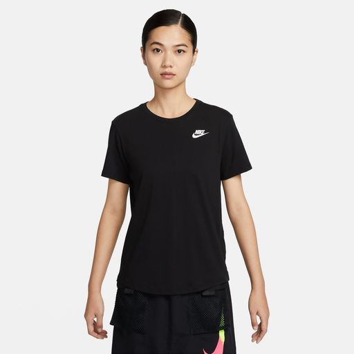 Nike Sportswear Club Essentials - Women's T-Shirt