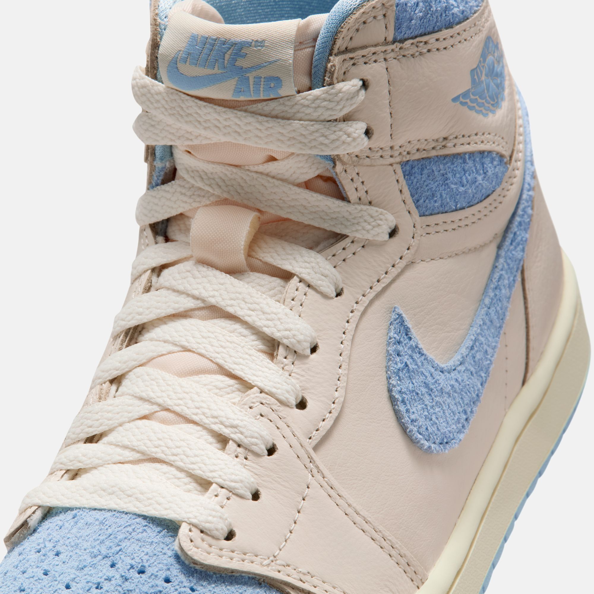 Buy Air Jordan 1 Retro High OG Women's Shoes Online | Nike India