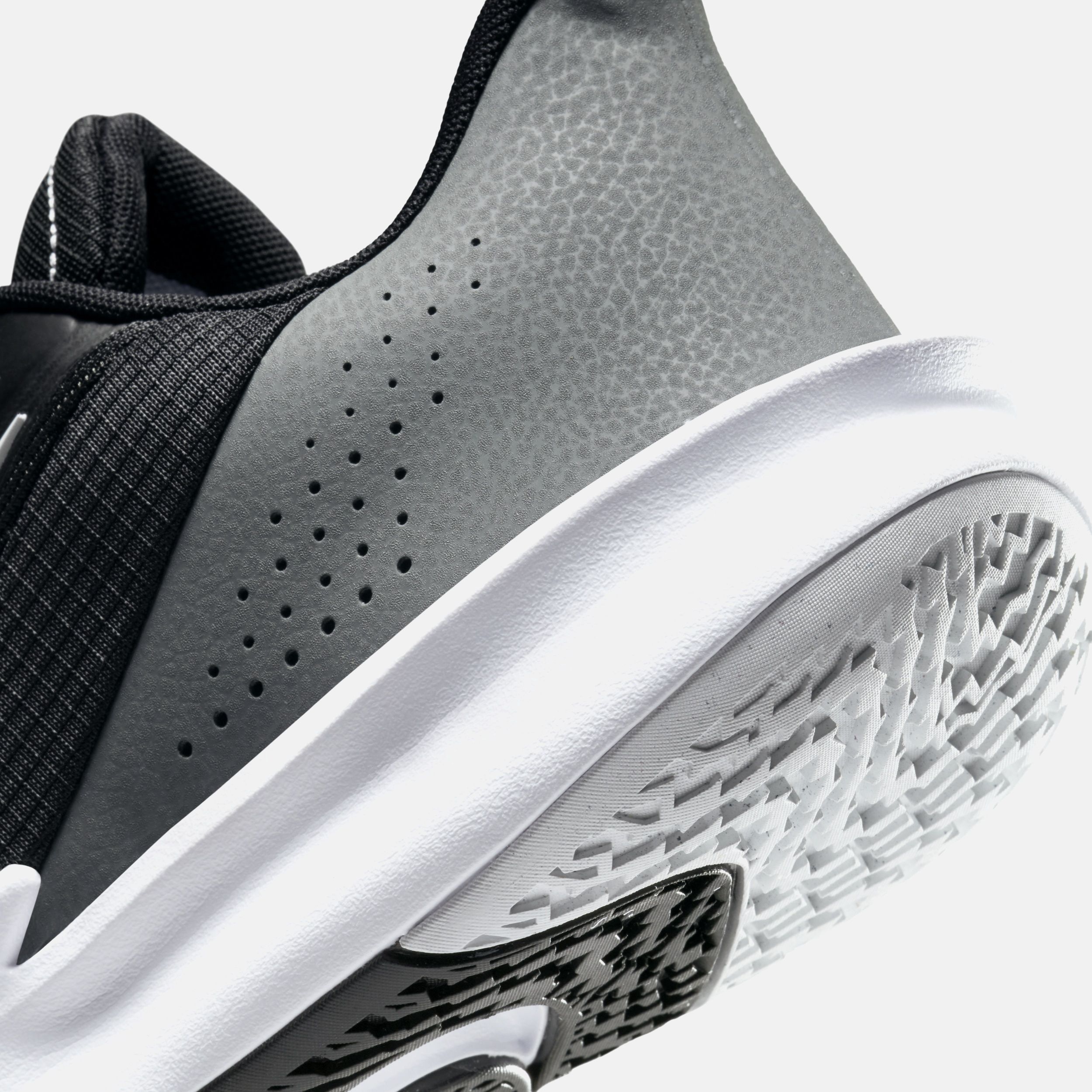 Buy Nike Precision 7 Men's Basketball Shoes Online | Nike India
