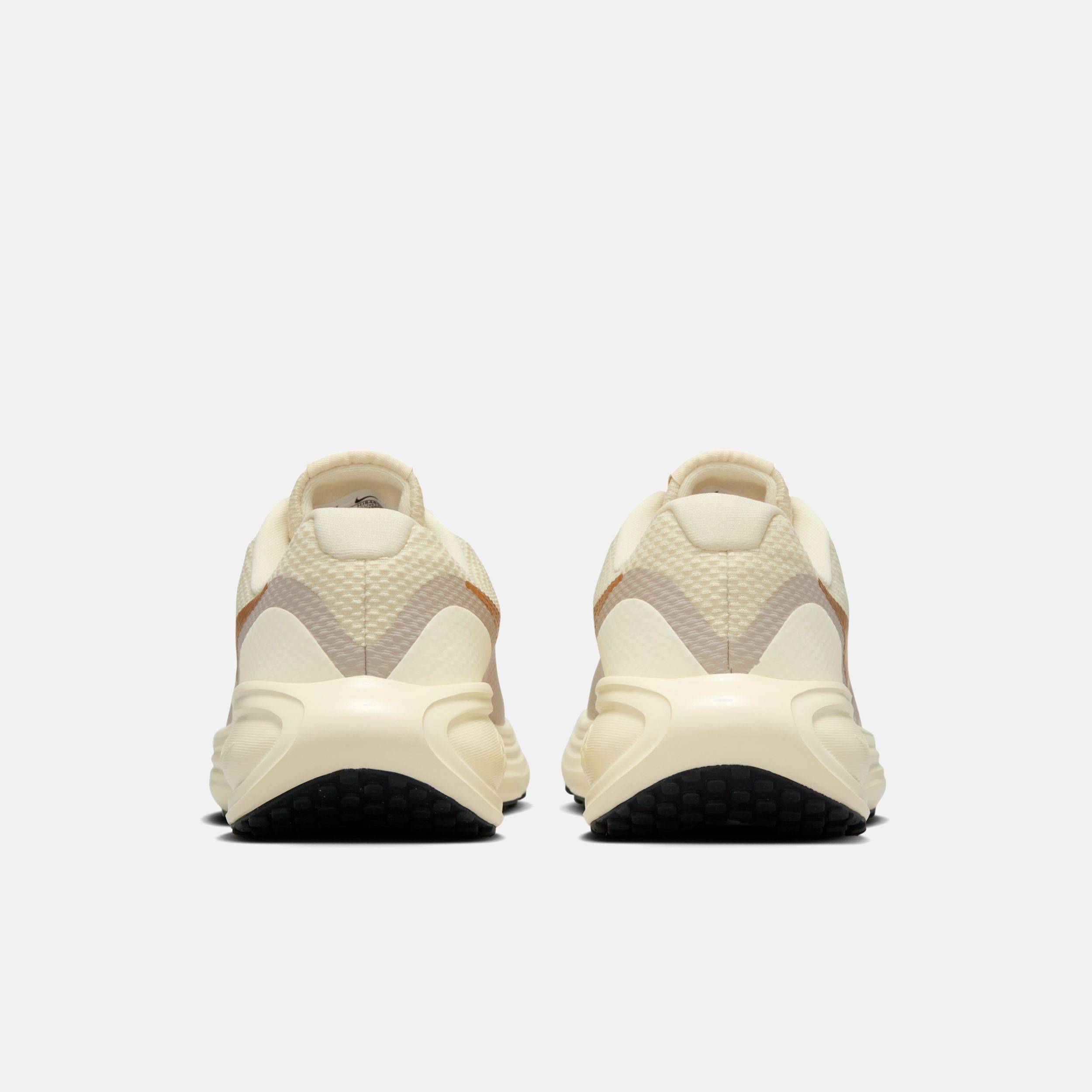 Buy Nike Revolution 8 Women's Road Running Shoes Online | Nike India