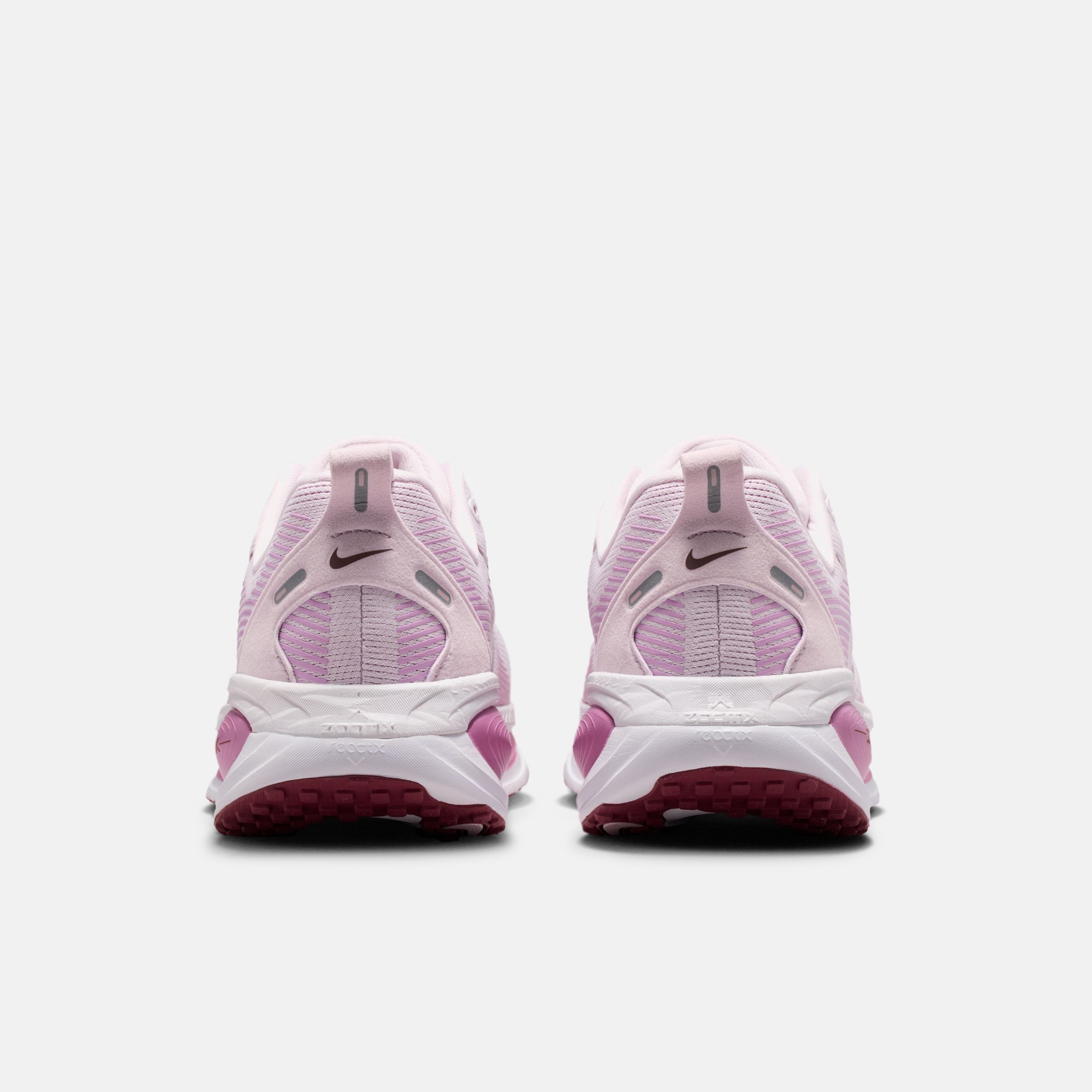 Buy Nike Vomero 18 Women's Road Running Shoes Online | Nike India