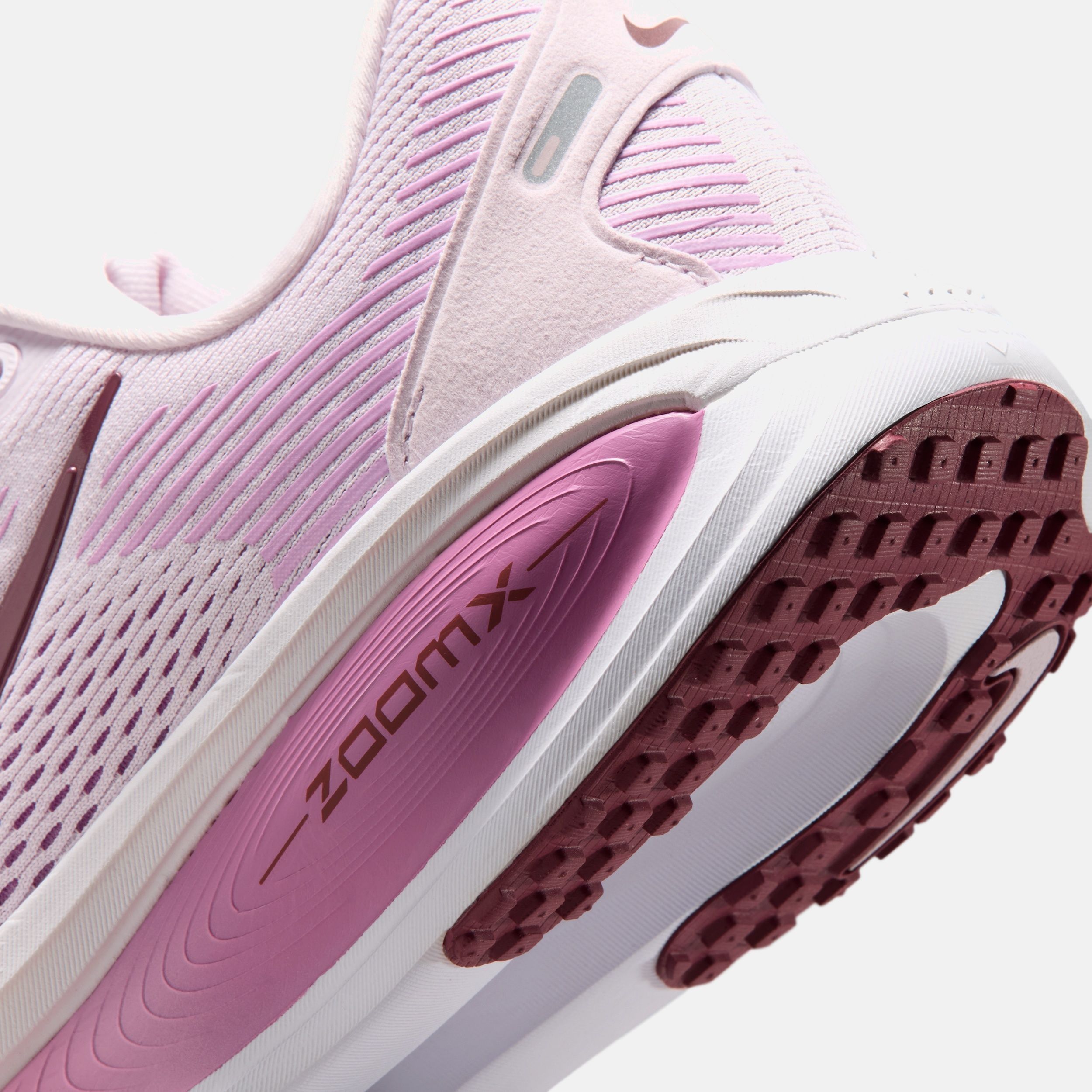 Buy Nike Vomero 18 Women's Road Running Shoes Online | Nike India