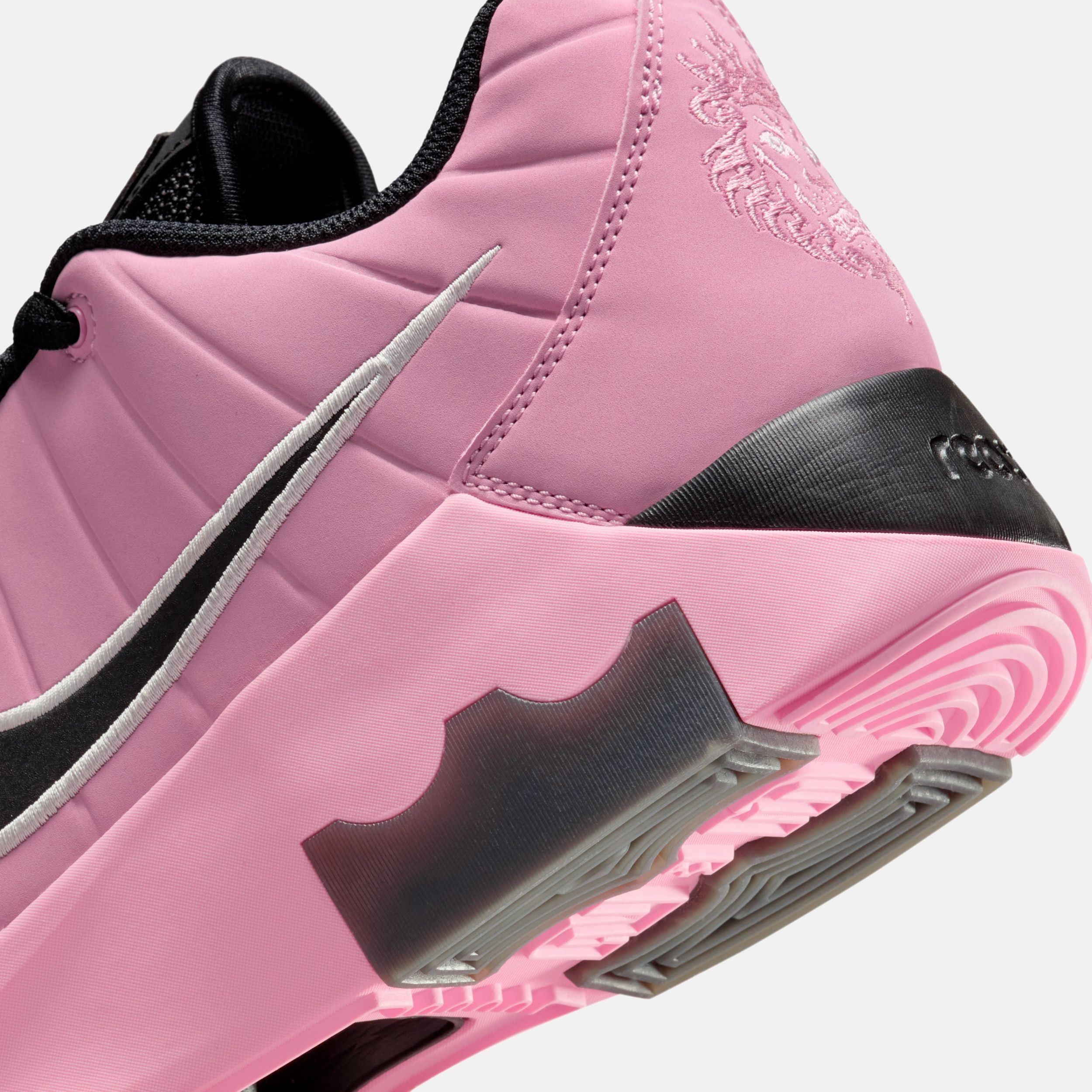 Buy LeBron Witness IX EP Basketball Shoes Online | Nike India