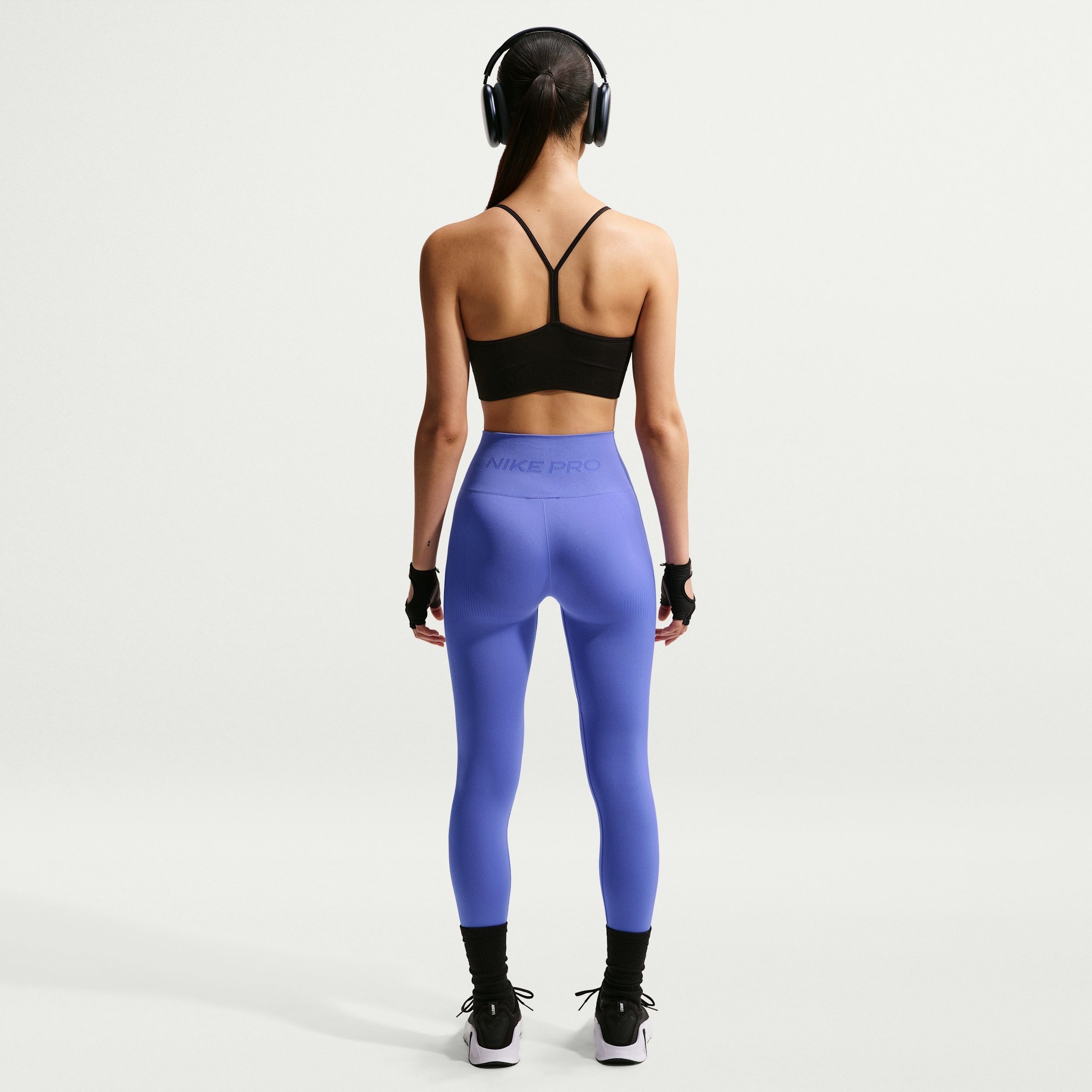 Buy Nike Pro Seamless Women's High-Waisted 7/8 Leggings Online