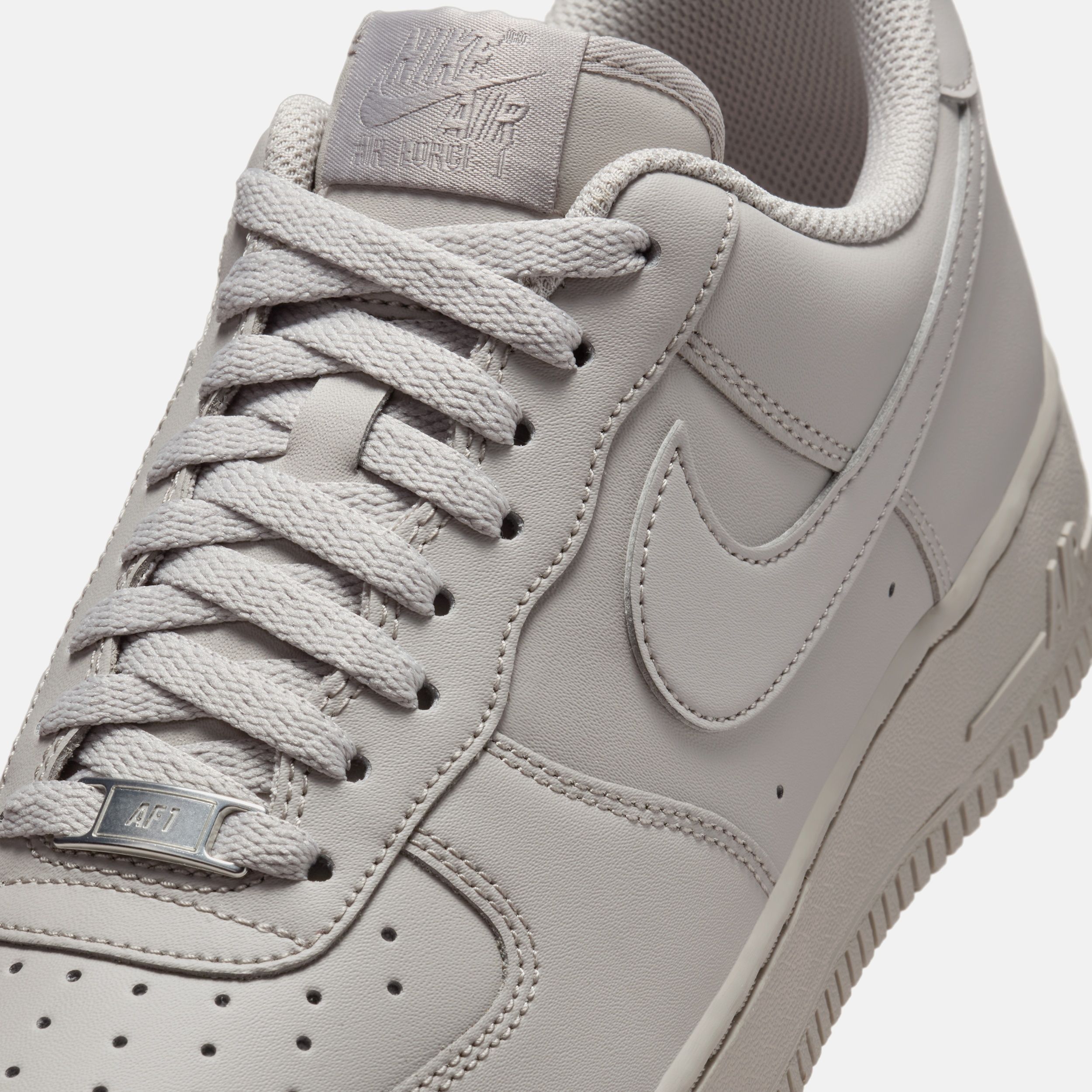 Buy Nike Air Force 1 '07 Men's Shoes Online | Nike India
