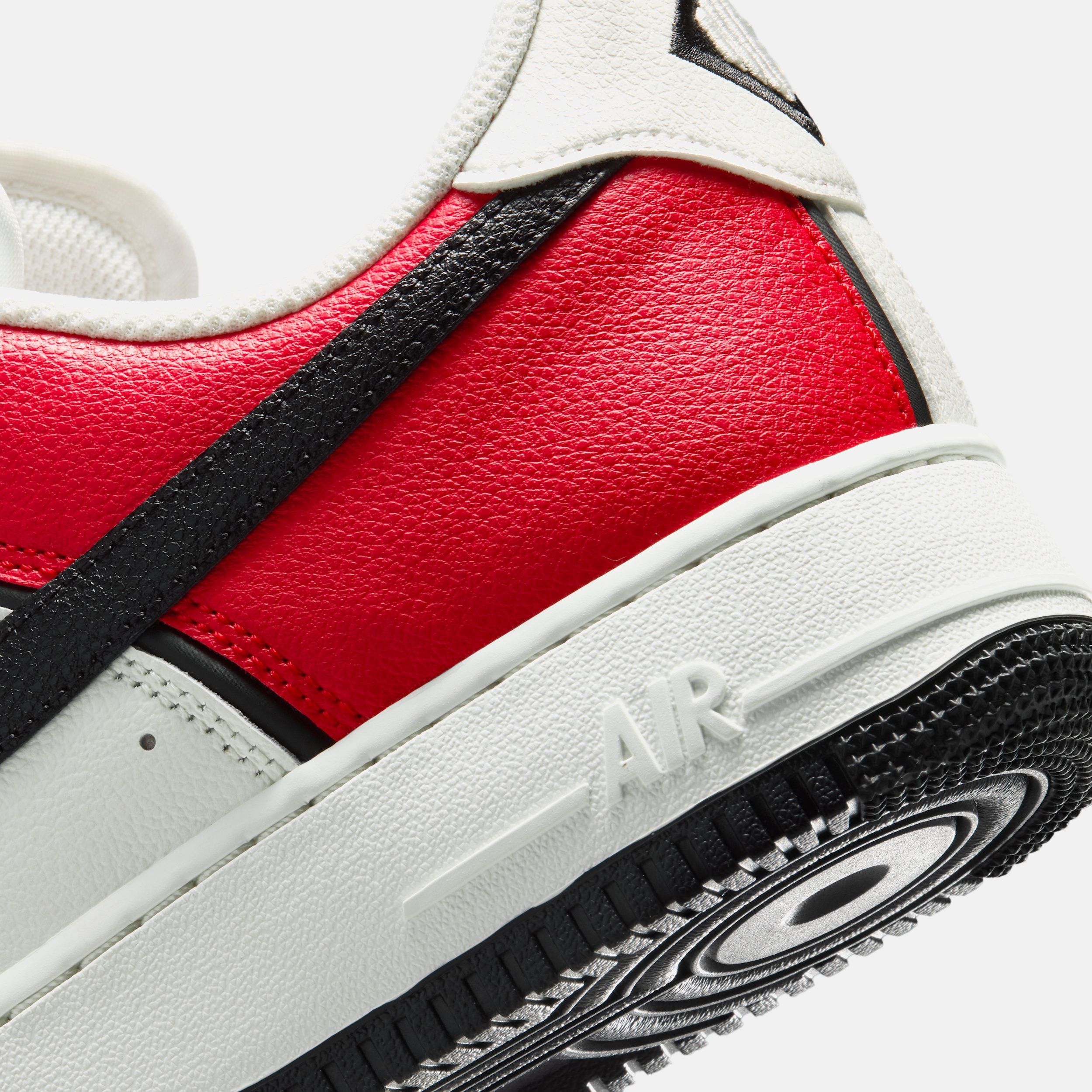 Buy Nike Air Force 1 '07 LV8 Men's Shoes Online | Nike India