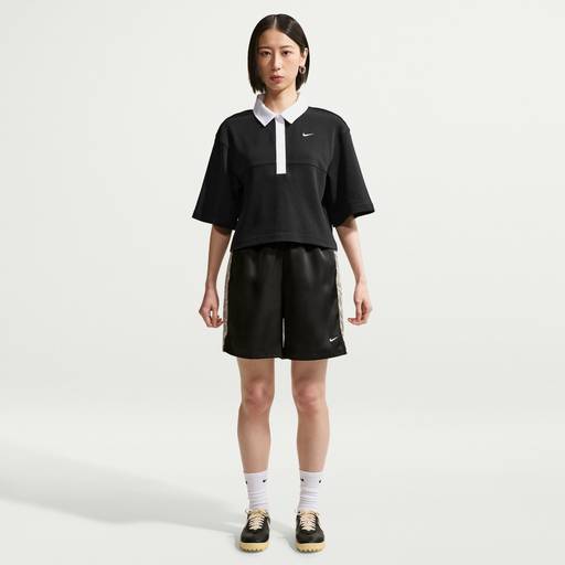 Nike Sportswear Chill Lace - Women's Loose Mid-Rise Shorts