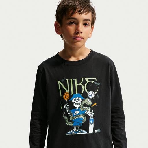 Nike Sportswear - Older Kids' Long-Sleeve T-Shirt