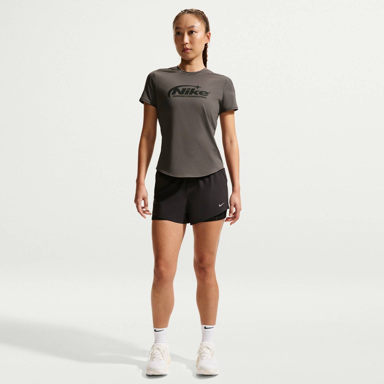 girls nike running top grey Buy Nike Swift Women's Dri-FIT Running Top Online Nike India