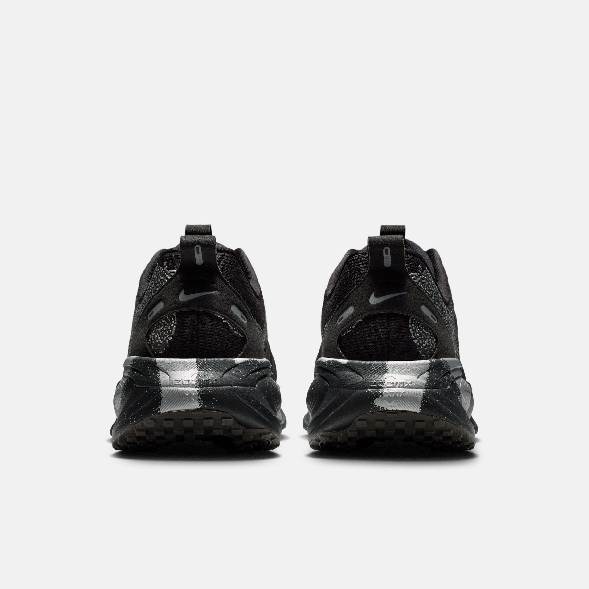 Buy Nike Vomero 18 Men's Road Running Shoes Online | Nike India