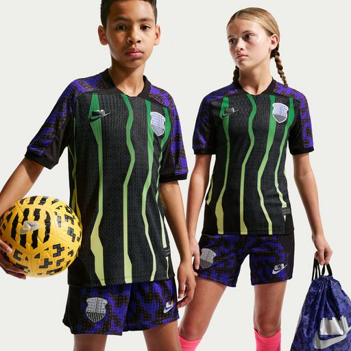 Nike x LEGO Collection - Older Kids' Aero-FIT Football Shirt