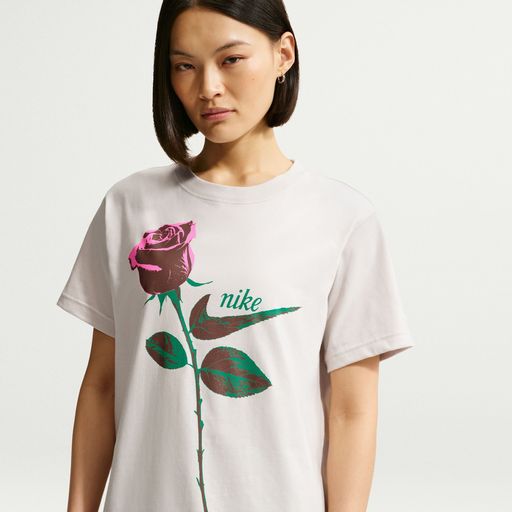 Nike Sportswear - Women's Oversized Short-Sleeved T-Shirt