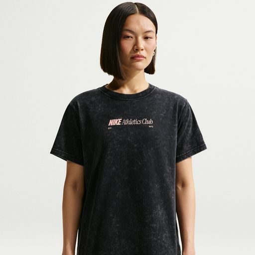 Nike Sportswear Classic - Women's Oversized T-Shirt