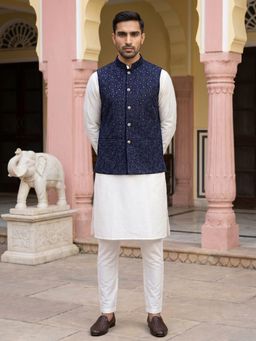Jompers - Men's Velvet Nehru Jacket With Solid Kurta and Pyjama