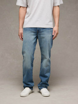 American Eagle - Men Blue Solid Regular Fit Casual Jeans