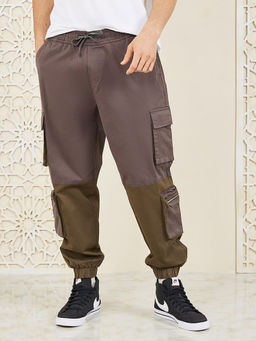 Styli - Men'S Grey Cotton Woven Relaxed Fit Multi Utility Pockets Cargo With Zipper
