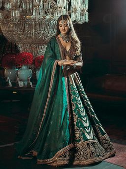 Trendmalls - Sequinned Embroidered Bridal Semi-Stitched Lehenga with Unstitched Blouse with Dupatta