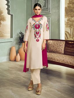 BHAMA COUTURE - Off White Empire Embroidery Straight Kurta with Pant and Dupatta