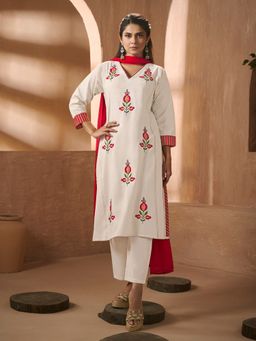 BHAMA COUTURE - Off White Embroidery Kurta with Pant and Dupatta