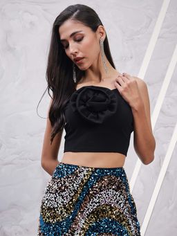 AAREIN - Black Solid Shoulder Straps Scuba Crop Top