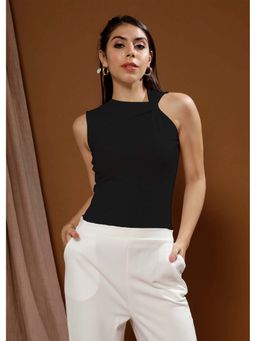 AAREIN - Women Black Solid Round Neck Top