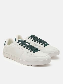 United Colors of Benetton - White Solid Lace-Up Pop Up PU Sneakers