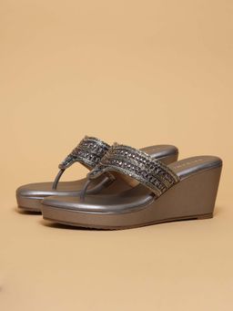 ERIDANI - Myshty Gunmetal Grey Embroidered Wedges