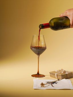 Pure Home + Living - Amber Ombre Ribbed Texture Wine Glasses