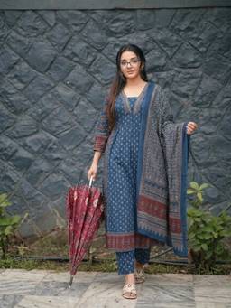 Aaghnya - Women's Blue Rayon Blend Printed Kurta with Palazzo and Dupatta