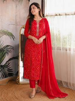 Aaghnya - Women's Pink Viscose Blend Embroidered Straight Kurta With Pant and Dupatta