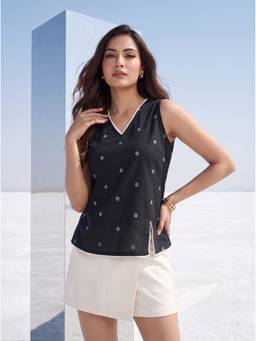Mamicha - Black Obsidian Pixel Top
