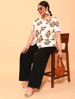 CURVY STREET - Cream Floral Polyester Regular Top