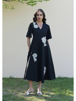 AMOSHI - Paige Midi Dress -Black